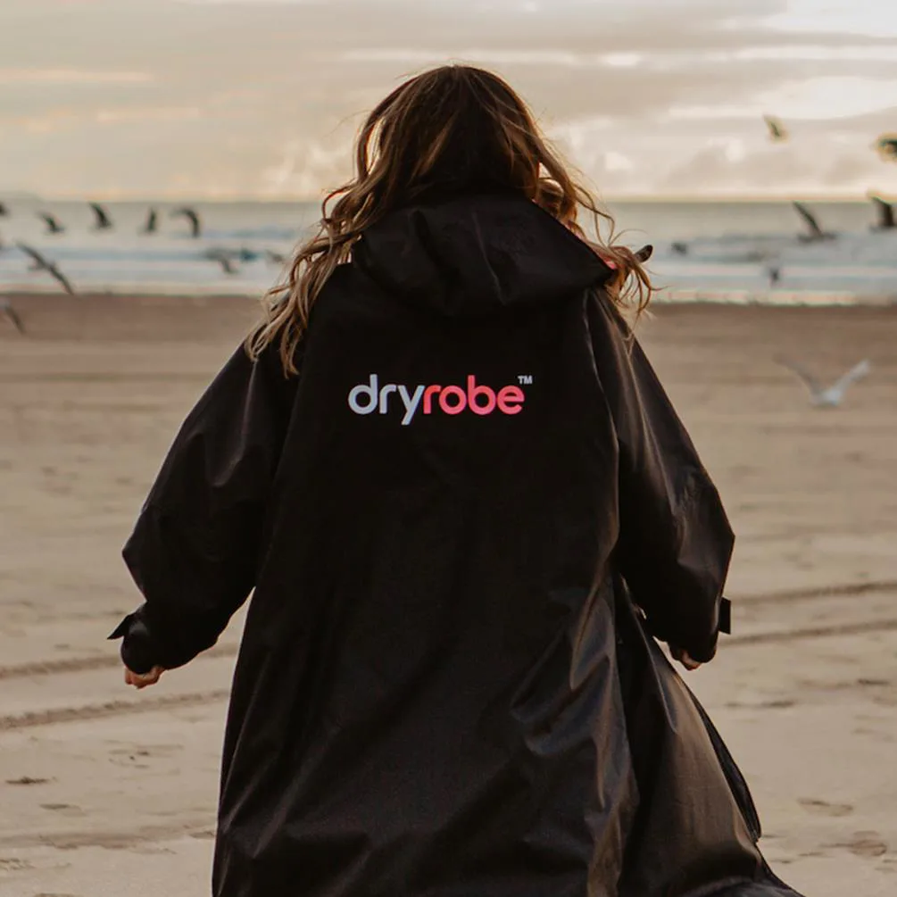 dryrobe Advance Long Sleeve Changing Robe - Black / Pink Extra Image 8